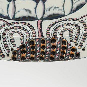 Birger Kaipiainen, A ceramic decorative dish, signed Kaipiainen Arabia.