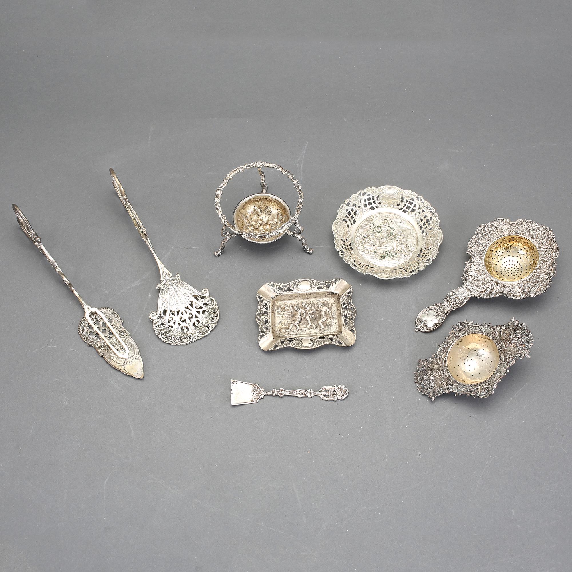 PARTI SILVER, 8 delar, bla Sverige, omkring 1900. Ca 510 gram.