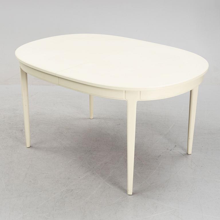 Carl Malmsten, a 'Herrgården' dining table and a set of four 'Vardags' chairs, second half of the 20th Century.