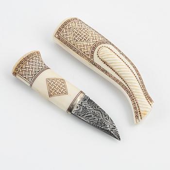 A reindeer horn knife in box by Bertil Fällman, signed.