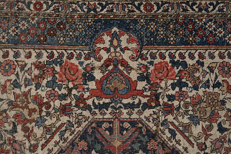 Rug, semi-antique Bakhtiari ca 208 x 126 cm.