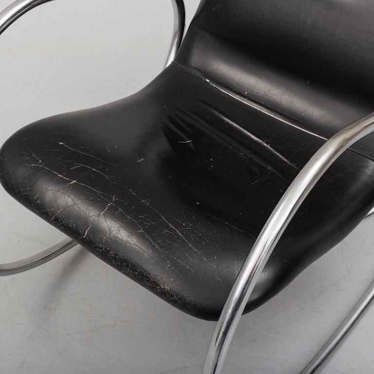 a model S826 rocking chair by Ulrich Böhme for Thonet, designed 1971.