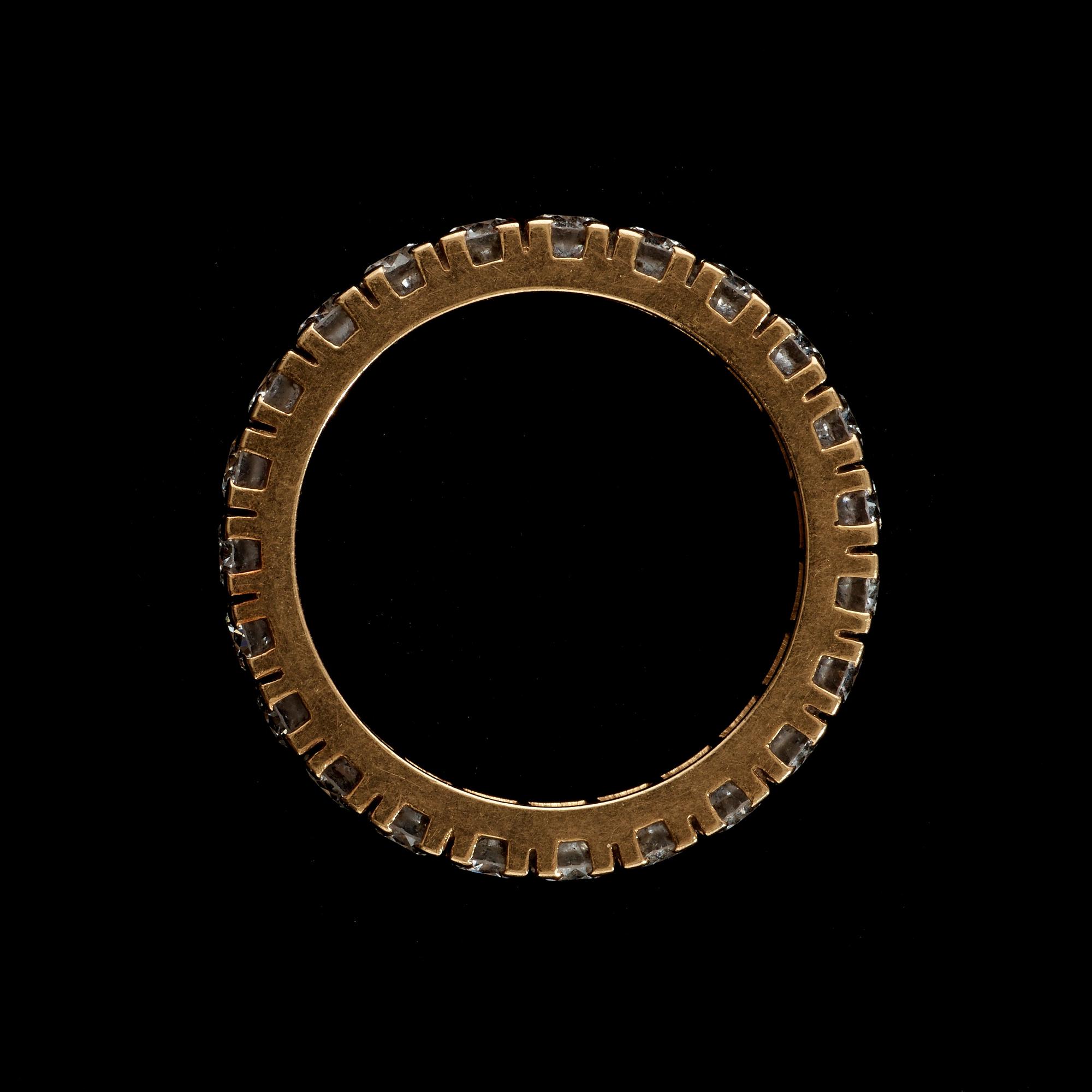 RING med briljantslipade diamanter ca 1.84 ct.