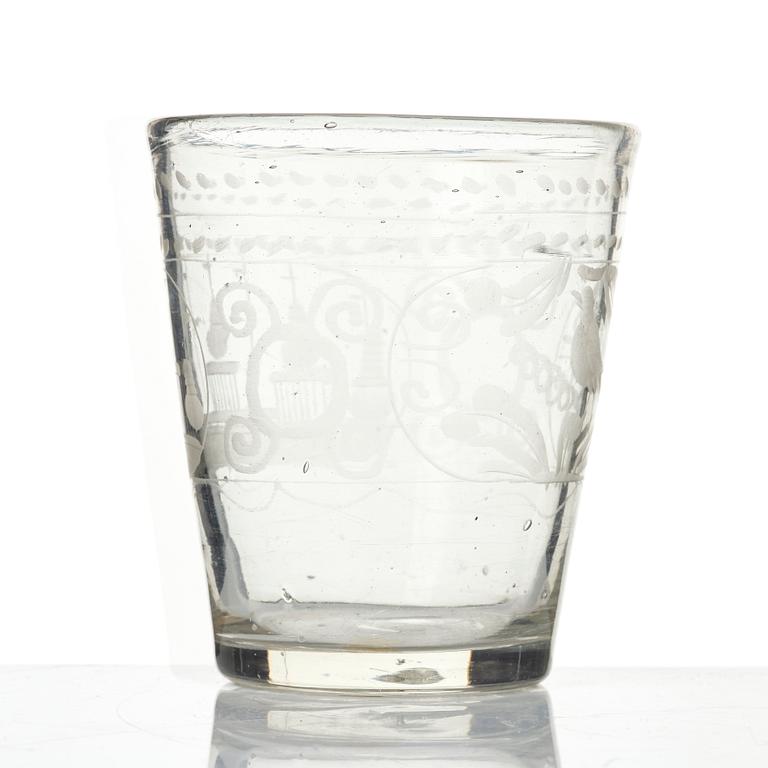 An engraved glass goblet, 18th century.
