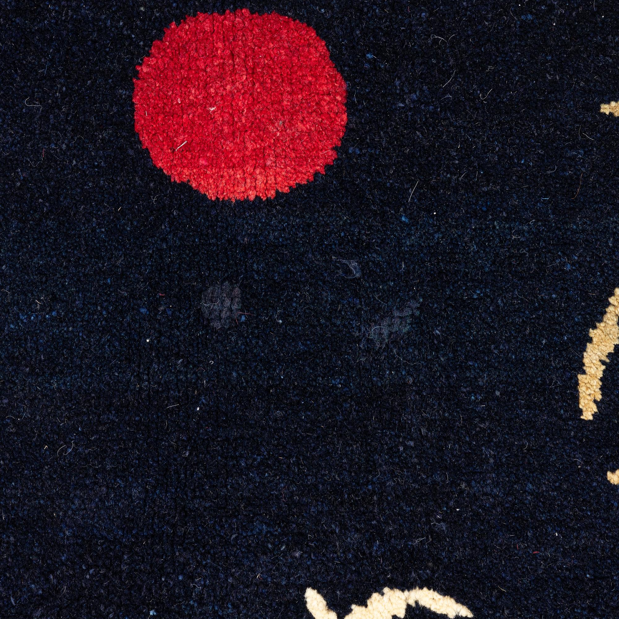 Carpet, China, approx. 124 x 205 cm.