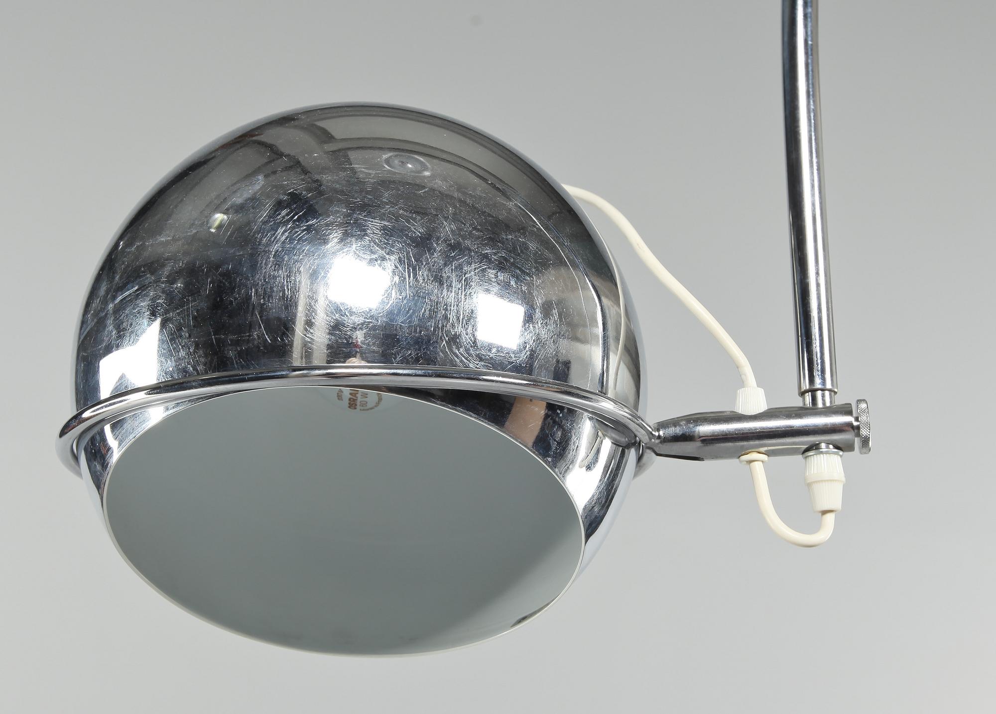 GOLVLAMPA, 1900-talets andra hälft.