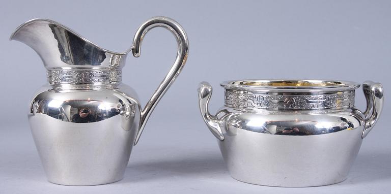 KAFFESERVIS, 3 delar, silver. Stockholm, 1908. 940 gram.