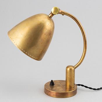 A mid 20th Century brass table light.