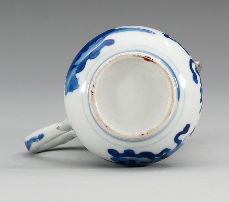 A blue and white silver mounted ewer, Qing dynasty, Kangxi (1662-1722).