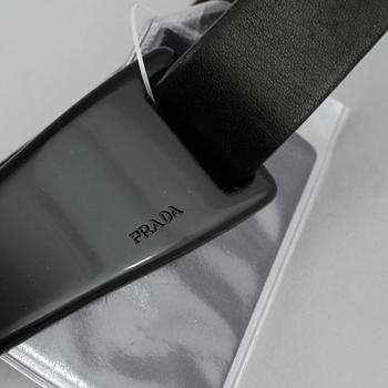 SKÄRP, Prada, 1900-talets sista kvartal.