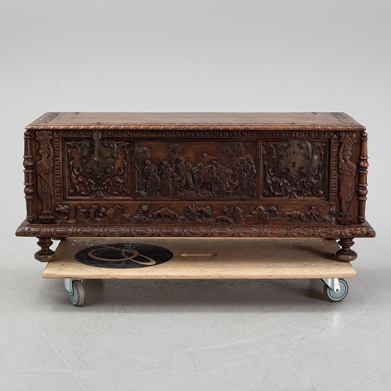 Casonne / Kista, renässansstil, sydeuropa, 1800-tal eller äldre.