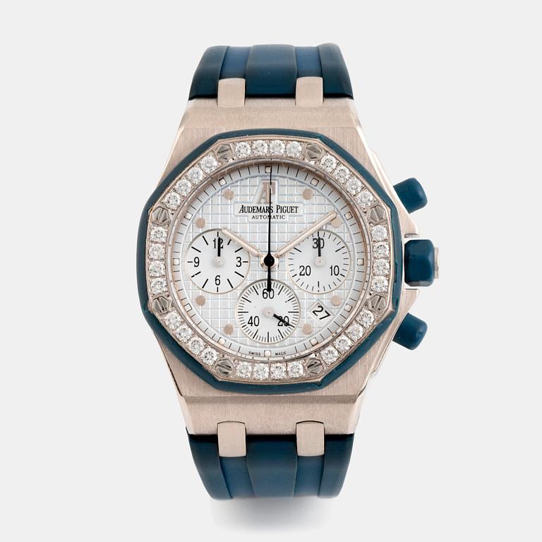 Audemars Piguet, Royal Oak, Offshore, chronograph, "Diamond Bezel", ca 2001.