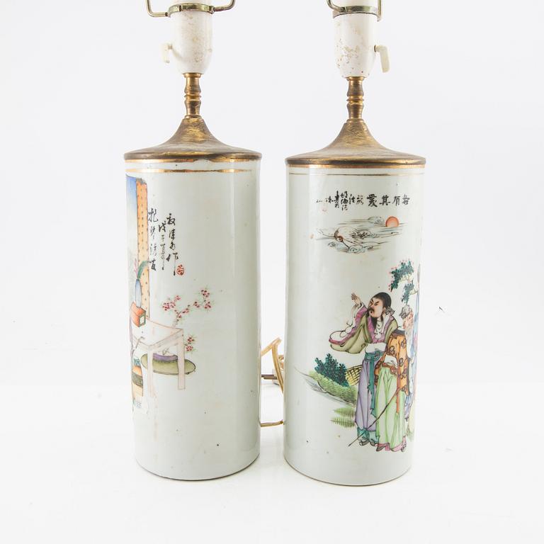 A set of two Chinese vases moutned in to lamps, 20th century.