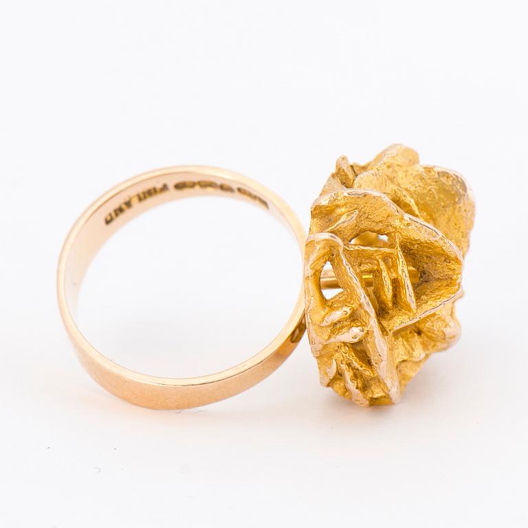 A BJÖRN WECKSTRÖM RING, 14K gold. Lapponia 1969.