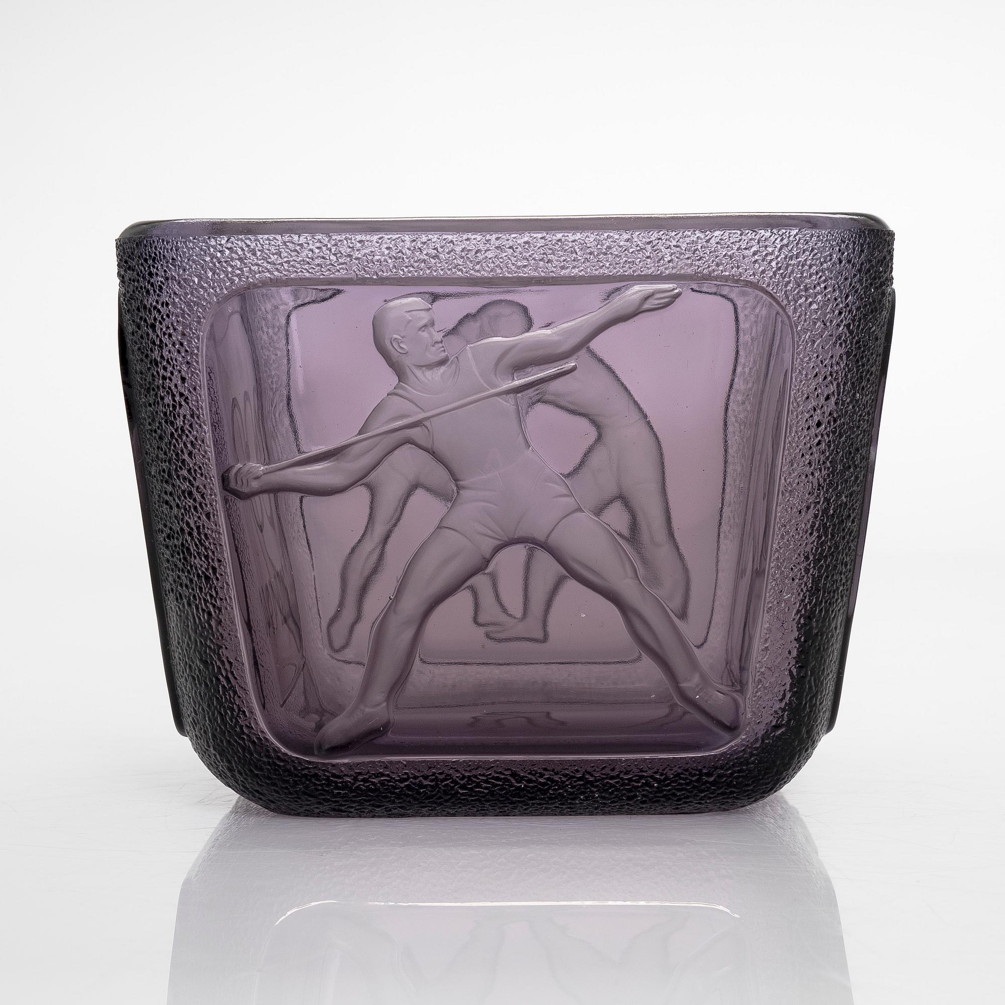 Antti Salmenlinna, malja, "Olympiamalja", Riihimäen Lasi, 1940.