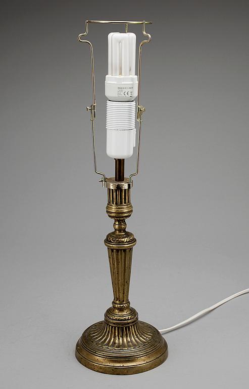 BORDSLAMPA, mässing, 1900-tal.