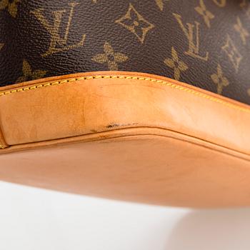 Louis Vuitton, a Monogram 'Alma' handbag.