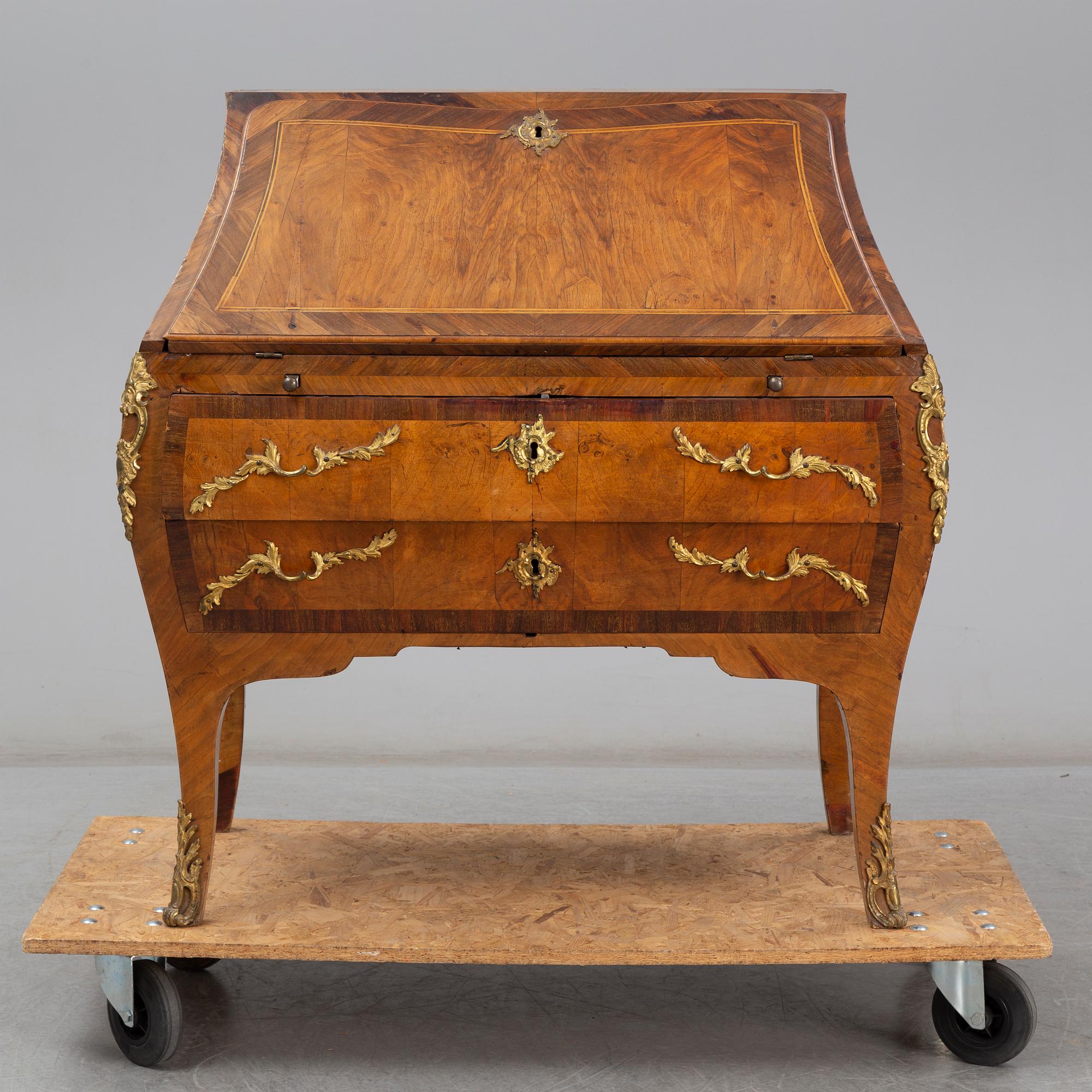 A Swedish Rococo 18th century secretaire.