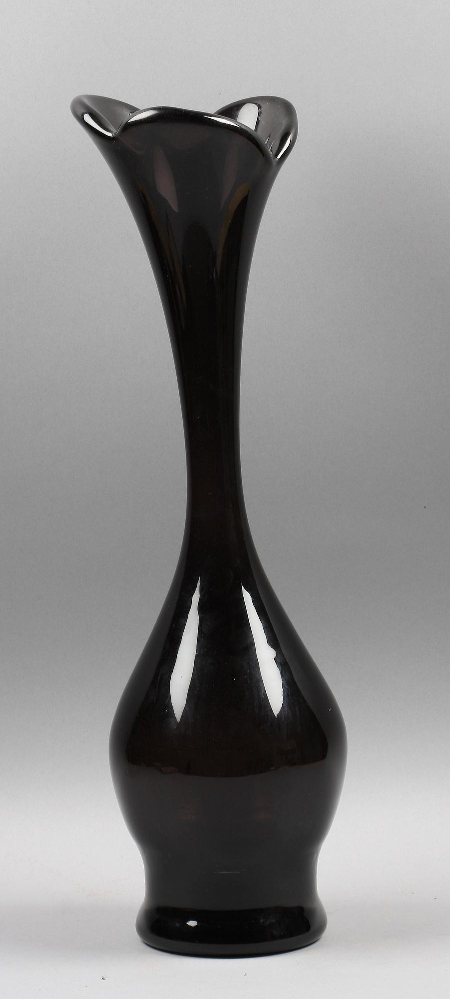 VAS, glas, troligen Strömbäcks Glasbruk, 1900-tal.