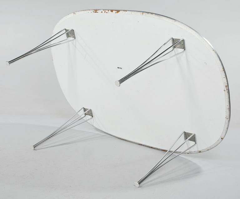 BORD, "Superellipse", Bruno Mathsson och Piet Hein, Bruno Mathsson International, 1987.