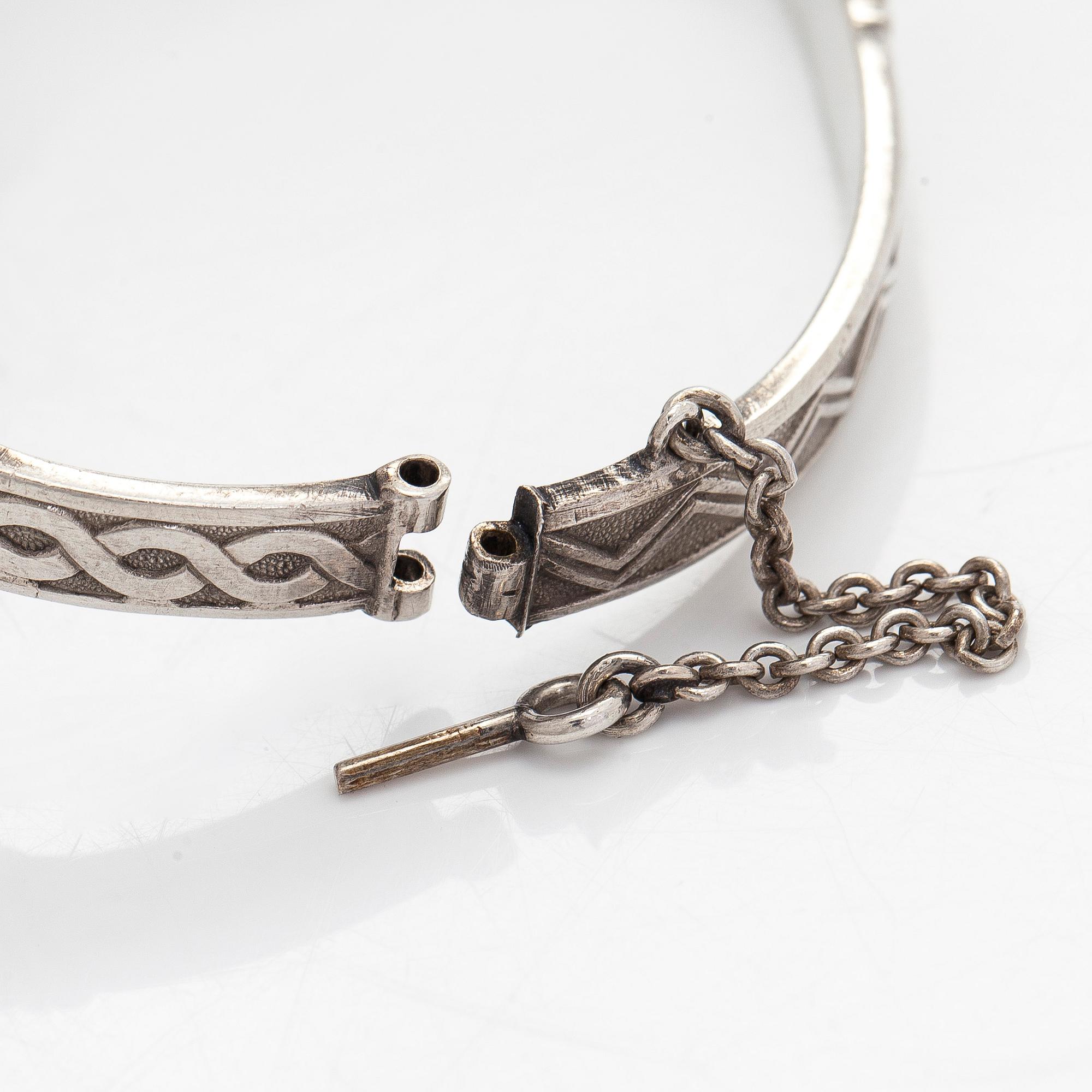 Bracelet, cabochon cut amazonite, silver. A. Tillander, Helsinki 1937.