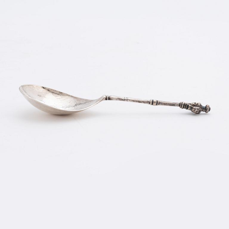 Sked med dubbel kerubknopp, silver, icke identifierad bomärke/mästarstämpel, Skandinavien 1600-tal.