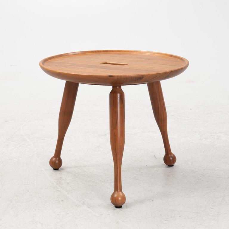 Josef Frank, a walnut 'Knappen' stool, model 2156, Svenskt Tenn, Sweden, post 1985.
