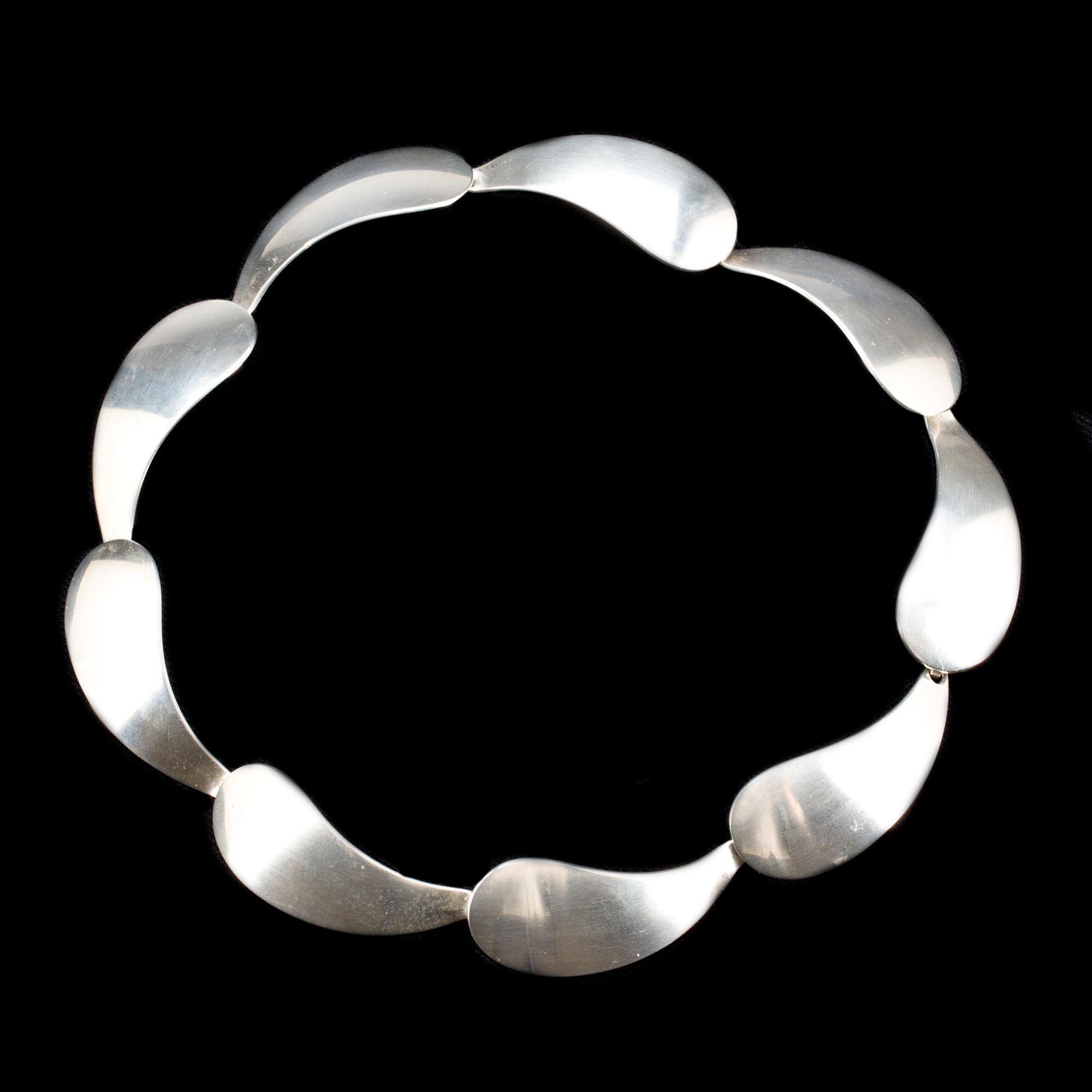 COLLIER, sterlingsilver, Daniel Bentley, Danmark. Vikt ca 53 g.