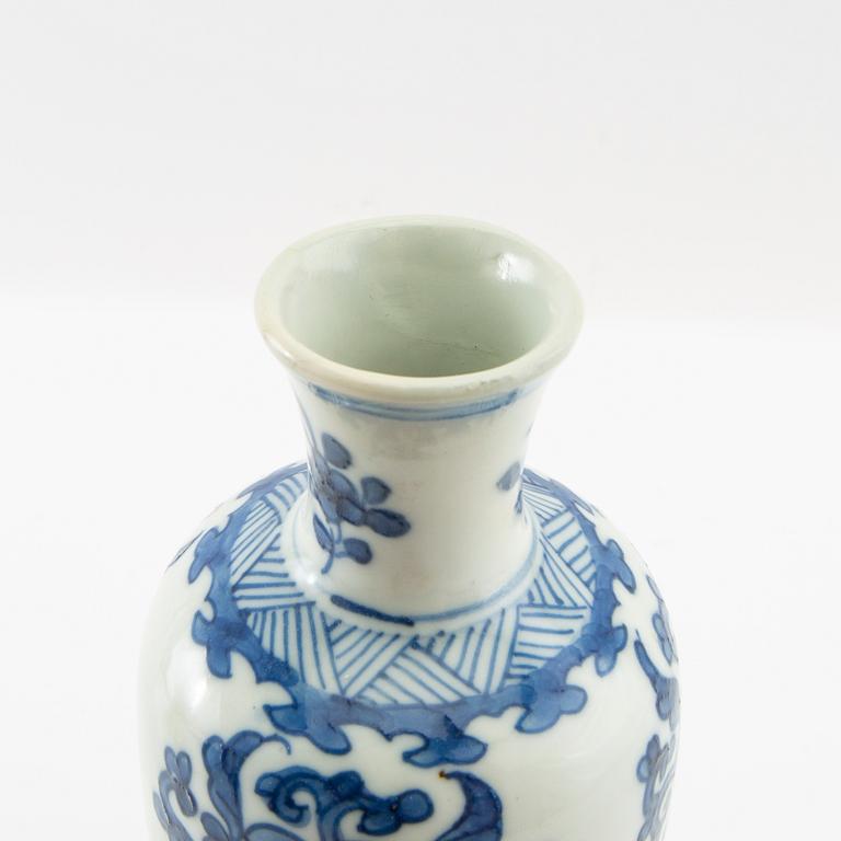 Vase China Kangxi (1662-1722) porcelain.