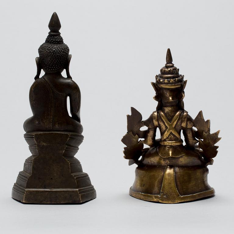 BUDDHASKULPTURER, 2 st. brons, Burma, 1800-tal.