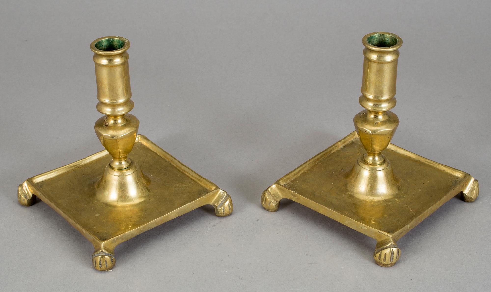 LJUSSTAKAR, ett par, mässing, 1800/1900-tal.