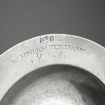 FAT, tenn, otydliga stämplar, märkt 1636.