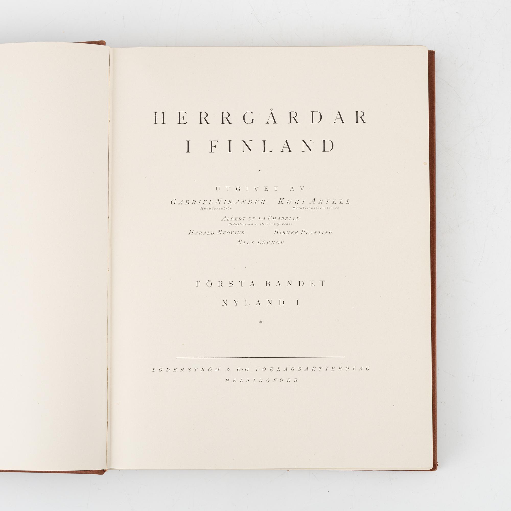 "Svenska slott och Herresäten vid 1900-talets början", 5 band, Stockholm 1908-10, samt "Herrgårdar i Finland", 1 band.