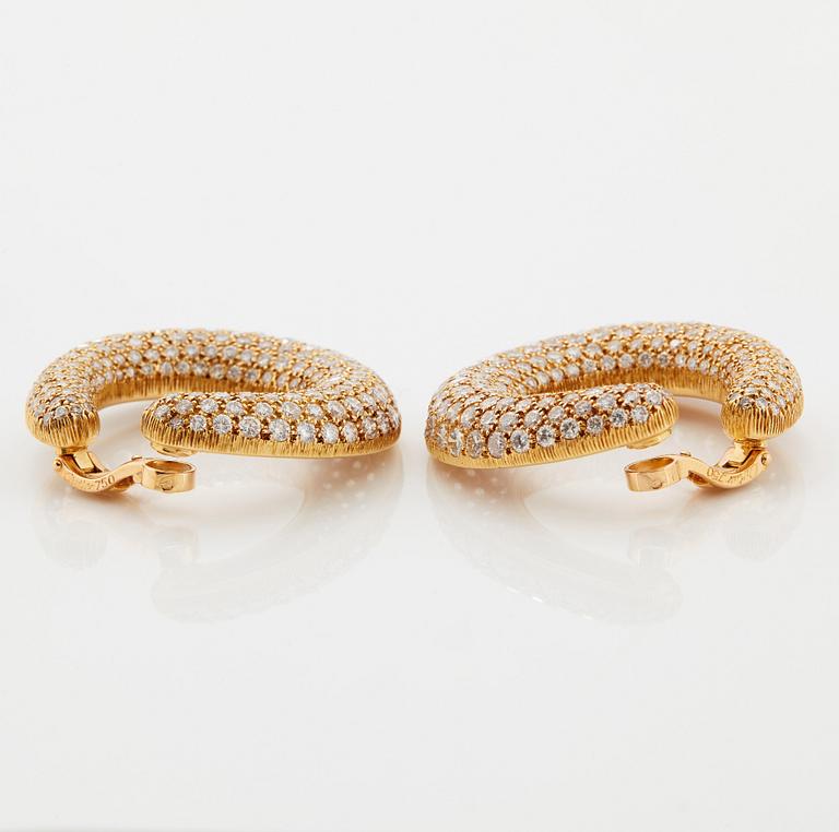 Cartier ett par örhängen.
