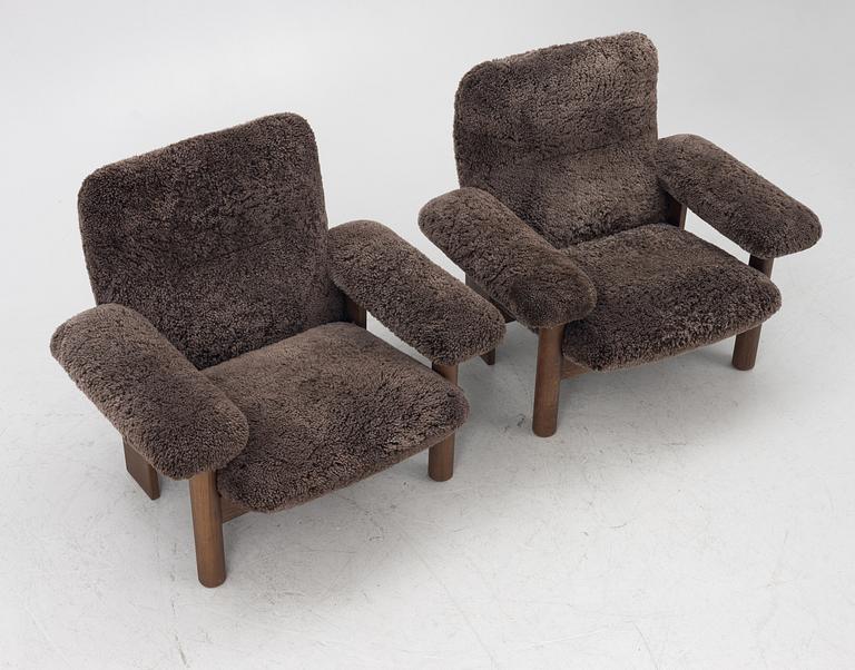 Anderssen & Voll, fåtöljer, ett par, "Brasilia", Audo Copenhagen, Danmark.