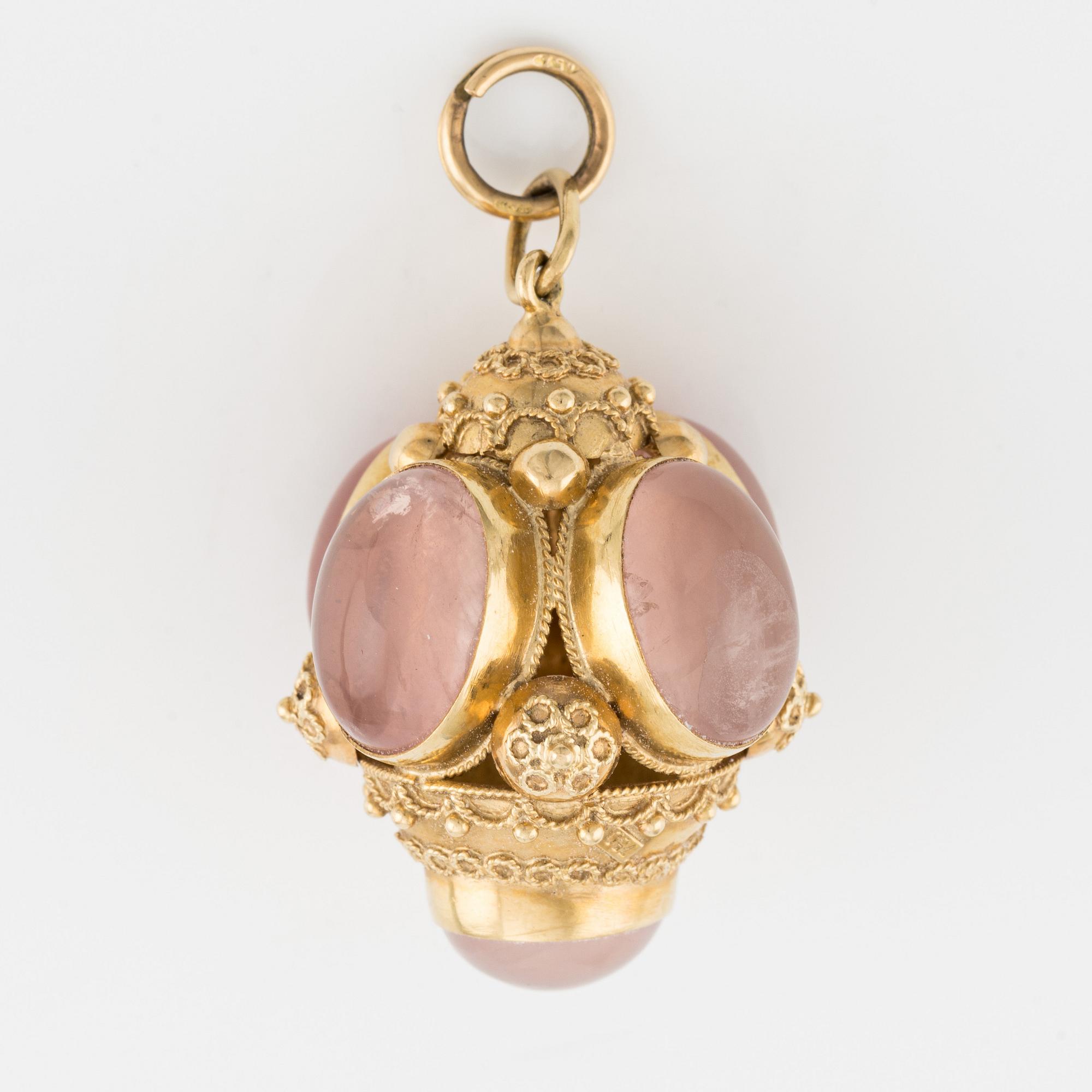 Hängsmycke, 18K guld med cabochonslipad rosenkvarts.
