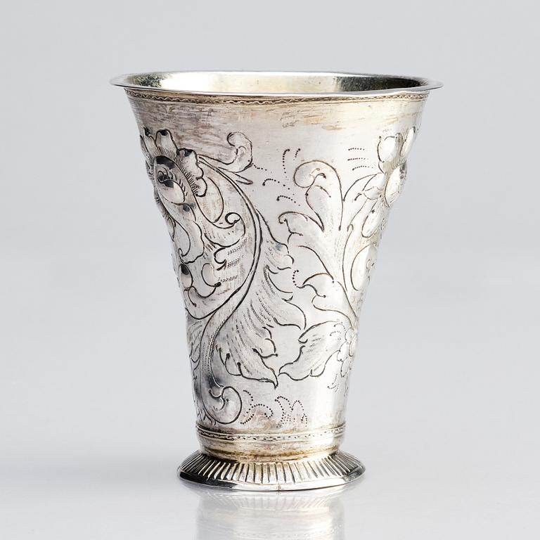 Anders Hammarström, bägare, delvis förgyllt silver, Eskilstuna 1768. Rokoko.