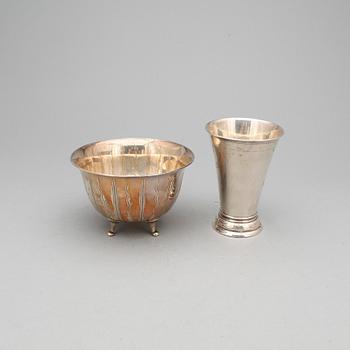 BÄGARE samt SKÅL, silver, bland annat BH Edlunds Silverfabrik, Stockholm, 1928. total vikt ca 347g.