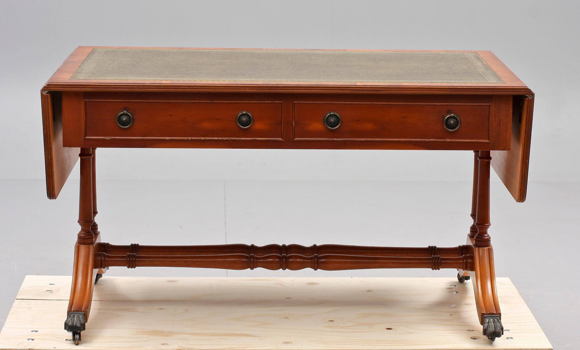 KLAFFBORD, England. 1900-talets andra hälft.