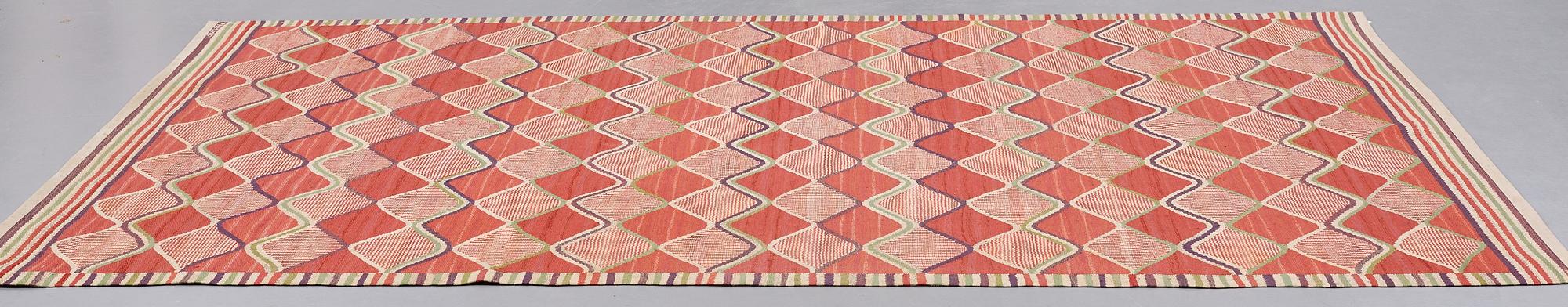 Barbro Nilsson, MATTA, "Rödspättan", gobelängteknik, ca 313,5 x 203 cm, signerad AB MMF BN.