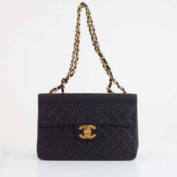 Chanel, väska, "Maxi Classic Flap Bag", 1994-1996.