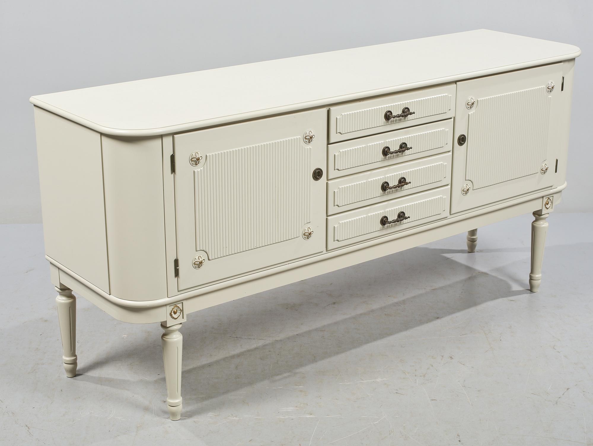 SIDEBOARD, gustaviansk stil, 1900-talets andra hälft.