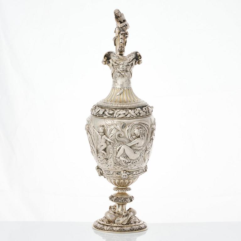 A French Renaissance-style parcel-gilt silver ewer and basin, mark of Frédéric Rudolphi (Paris 1842-1872).