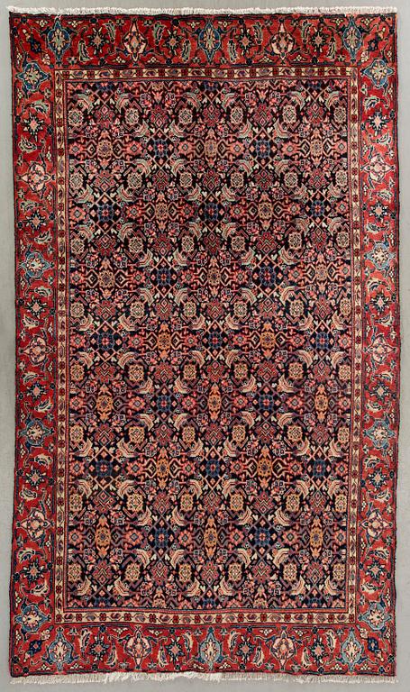 An old Vis carpet ca 323 x 200 cm.