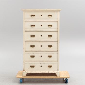 A Jugend dresser from Nordiska Kompaniet,  early 20th century.