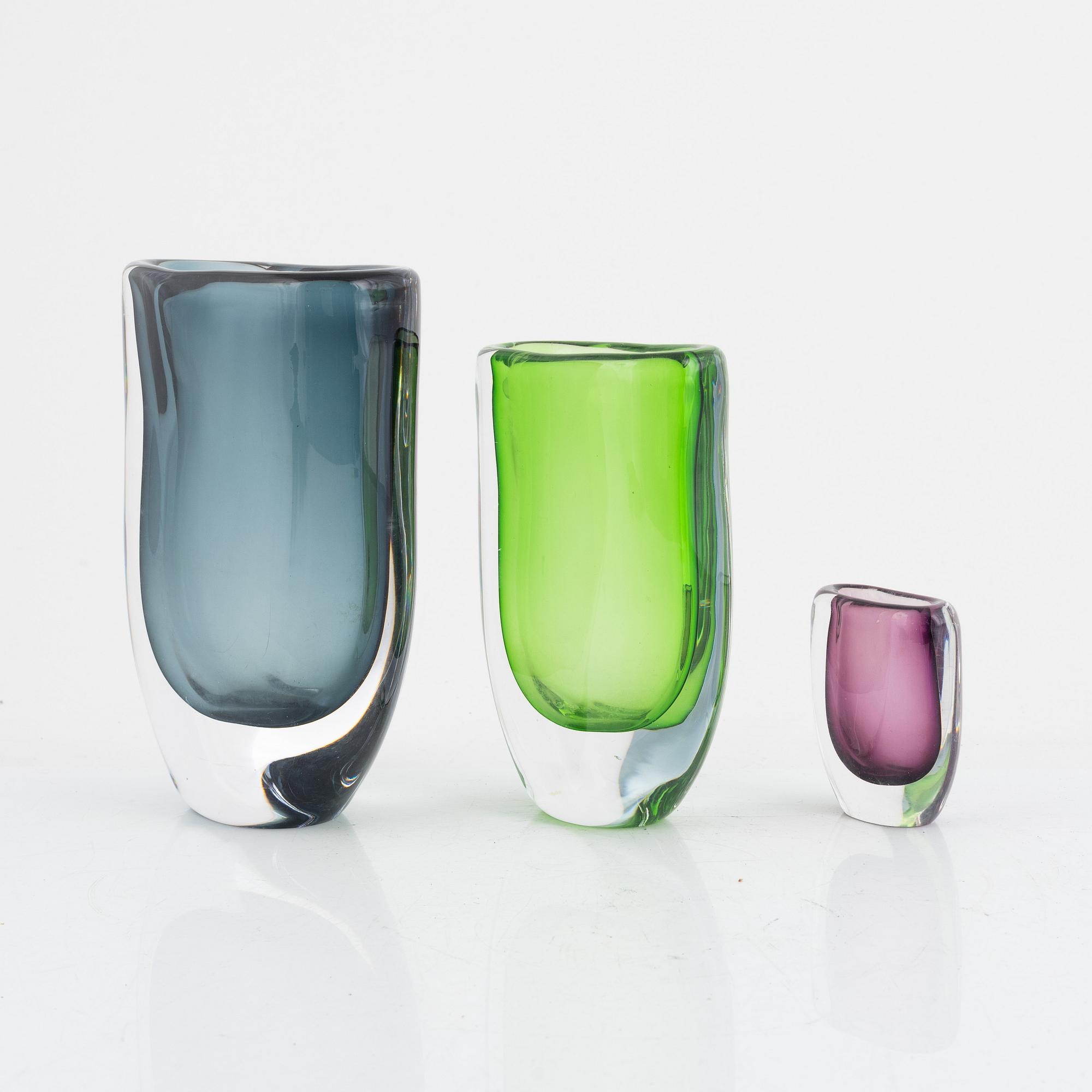 Vicke Lindstrand, vases, 3 pcs, Kosta Boda.