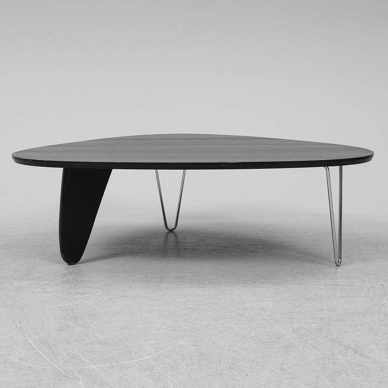 ISAMU NOGUCHI, soffbord, "Fin Table", Vitra Design Museum, 2002.