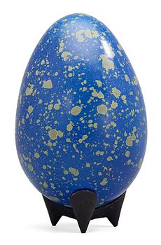 A Hans Hedberg faience egg on an iron base, Biot France.