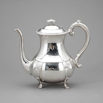 KAFFEKANNA, sterlingsilver, David Andersen, Norge, 1900-tal. Vikt ca 700 gram.