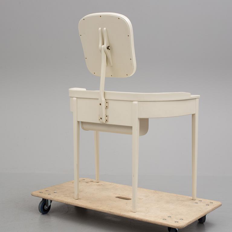 A toilet table, Carl Malmsten "Birgitta" from Bodafors, dated 1963.